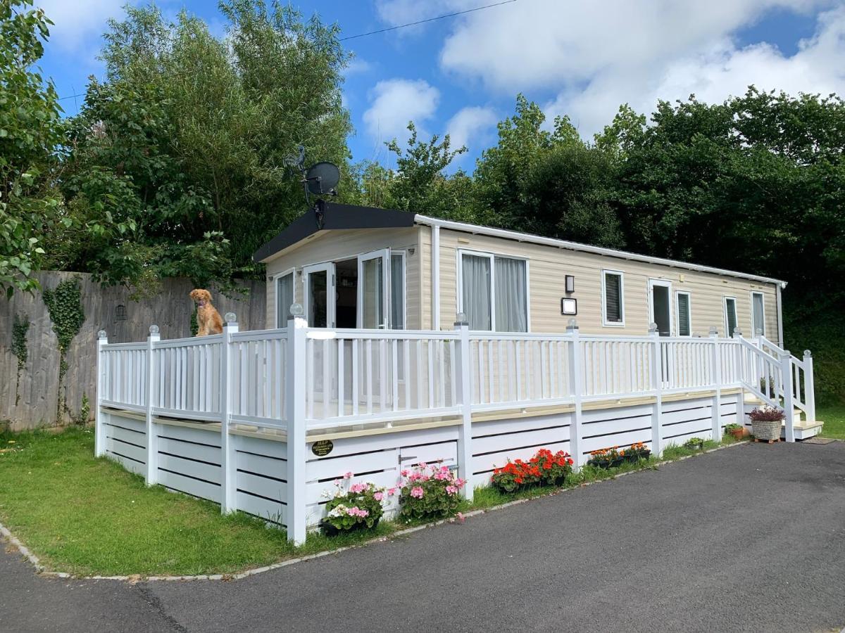 Mollys Retreat Pet Friendly Three Bed Caravan With Small Garden Newquay Bay Resort Quieter Area Of Park Exterior foto